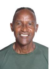 LUIS SALAZAR