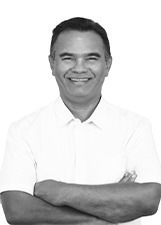 ANÍBAL LINS