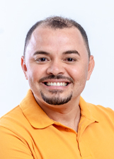 LAELSON AMARO