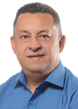 NENÉM MACHADO