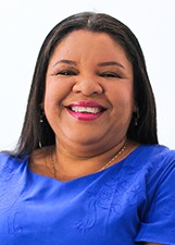 NIVIA GOMES