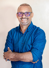 PROFESSOR CHARLES DAVI
