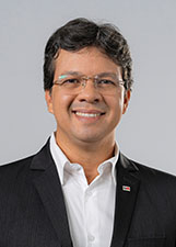 YURI CAIRES