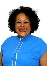 ELIANE DA EQUIPE DE MÚSICA