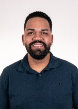 LÉO BATISTA