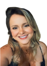 JÚLIA SALLES