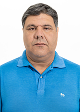 LEO VILELA