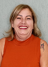 LIA TOMAZ