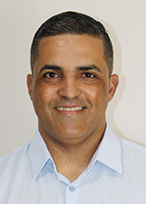 LÉO