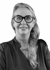 PROFESSORA DIONES