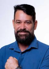 LÉO JUNIOR