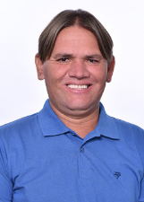RENÉ JUNHO