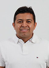 DANIEL GUIMARAES