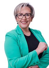 PROFA. ALESSANDRA FÁVARO