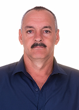 LUIZ CARLOS (PÉ)