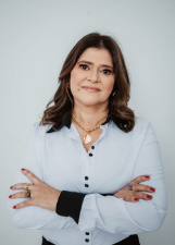 PROFESSORA SUZI CHEZINI