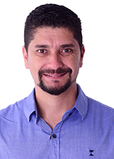 PROFESSOR LÉO MANSO