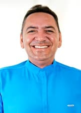 ESDRAS FARIAS