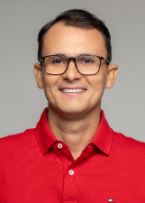 LÉO