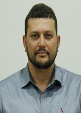 LINDOVAN BURRAIO