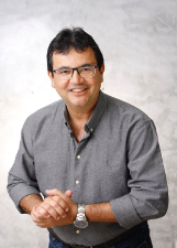 DR. CARLOS EDUARDO