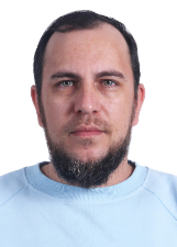 RAFAEL FLORES CHAVES