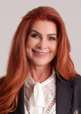 ANA CLÁUDIA