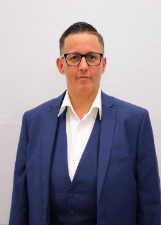 KLÉO BECKER