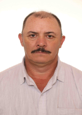 DINHO TAVARES