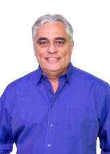 DR. ANDRÉ