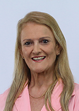 ELAINE MANFREDINI