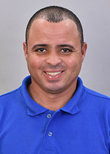 TITICO DE PEDRINHAS