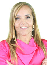PROFESSORA JANICE PIERRE
