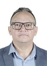 PROFESSOR DOUGLAS CARBONNE