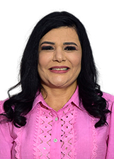 VANESSA PRATA