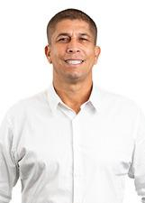 CARLINHOS CABECAO