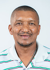 BEIÇO DE PAU