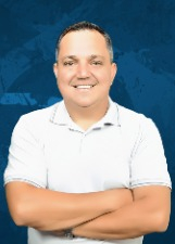LUIS PARAKI