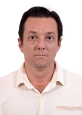 FABIANO DE CASTRO PEREIRA