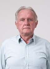 DR. AUCIMAR MOMETTE