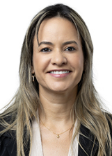 PROFESSORA LETÍCIA GUIMARÃES