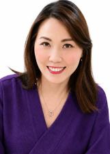 YOO NA KIM